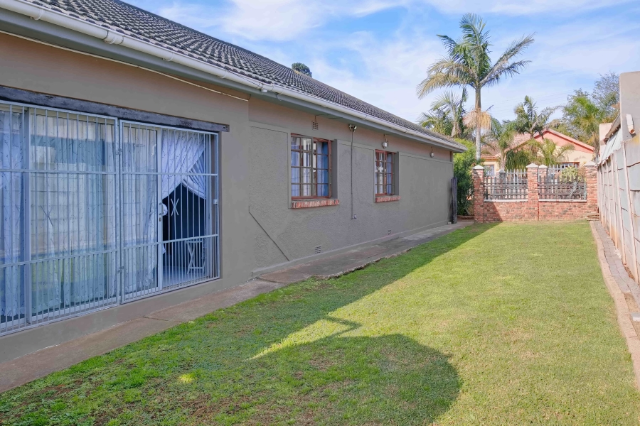 3 Bedroom Property for Sale in Heuwelkruin Eastern Cape